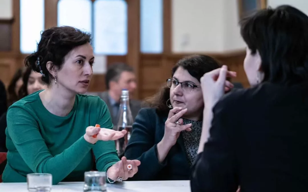 The value of leadership networks in times of crises